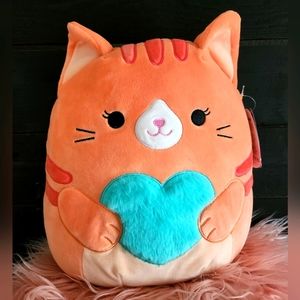 Nwt GIGI 12" Orange Tabby Cat Valentines Day Squishmallows Blue Heart New!